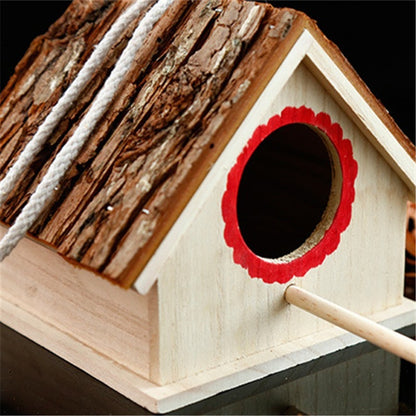 Outdoor Bird Nesting House: Tree-Mounted Parrot Breeding Box