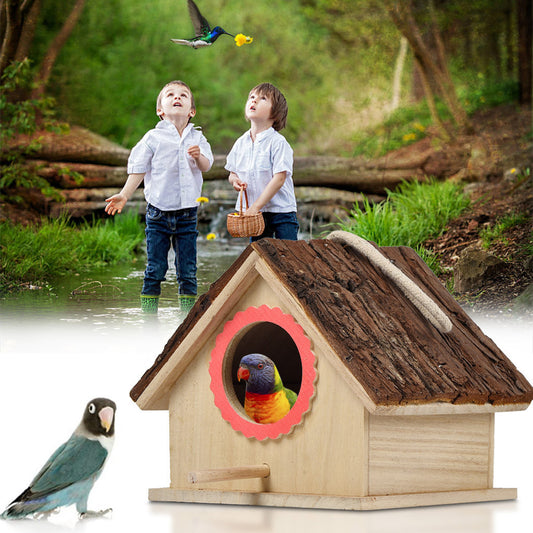 Outdoor Bird Nesting House: Tree-Mounted Parrot Breeding Box